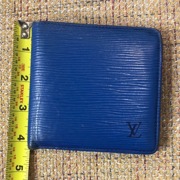 LOUIS VUITTON Blue Epi Leather Marco BiFold Wallet MI0971 - Picture 5 of 17